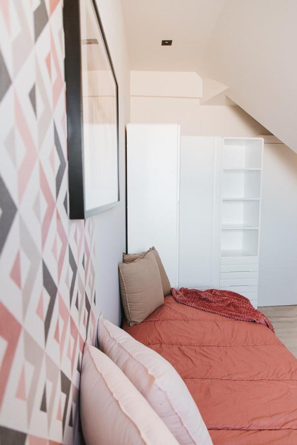 Mk77 Leon - Atiko Apartment ภายนอก รูปภาพ